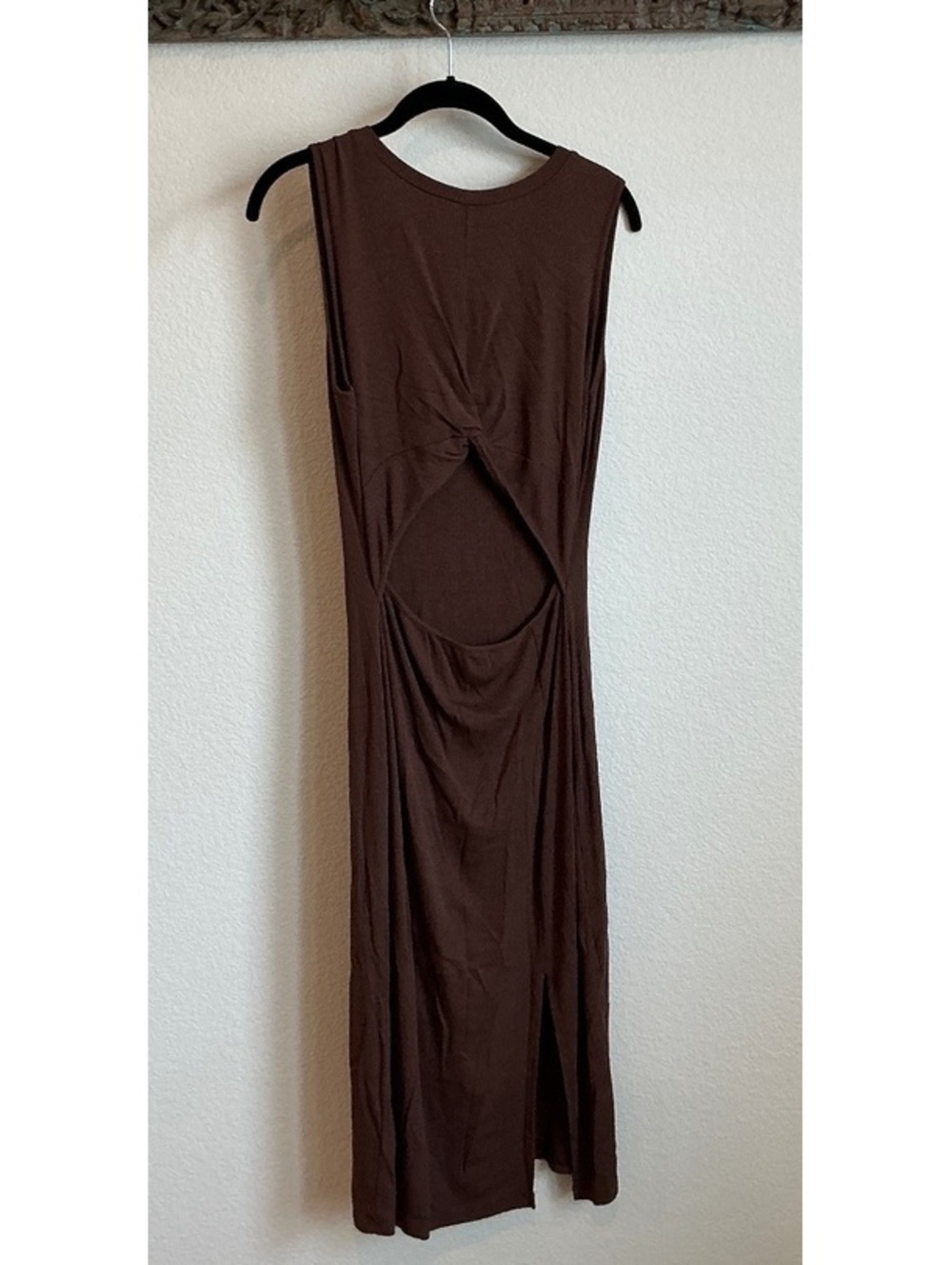 OTEN Brown Sleeveless Midi Dress with Twist Cutout Detail